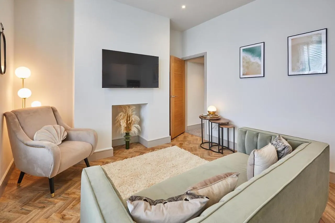 Apartment Host & Stay - Maritime Scarborough